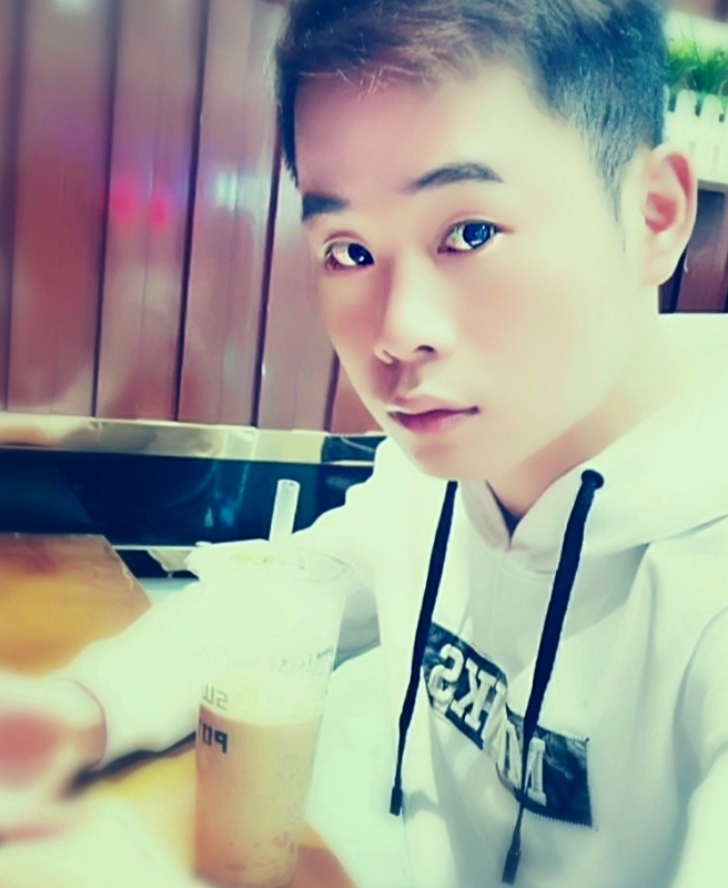 拔大萝卜的兔子的第一张照片--贵港相亲服务中心