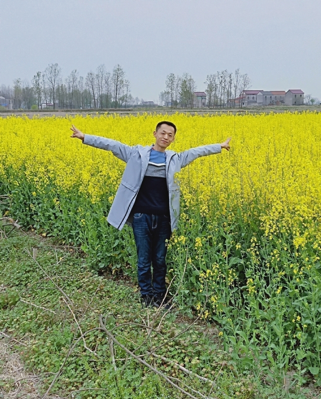 一个真诚的男士的第一张照片--贵港相亲服务中心