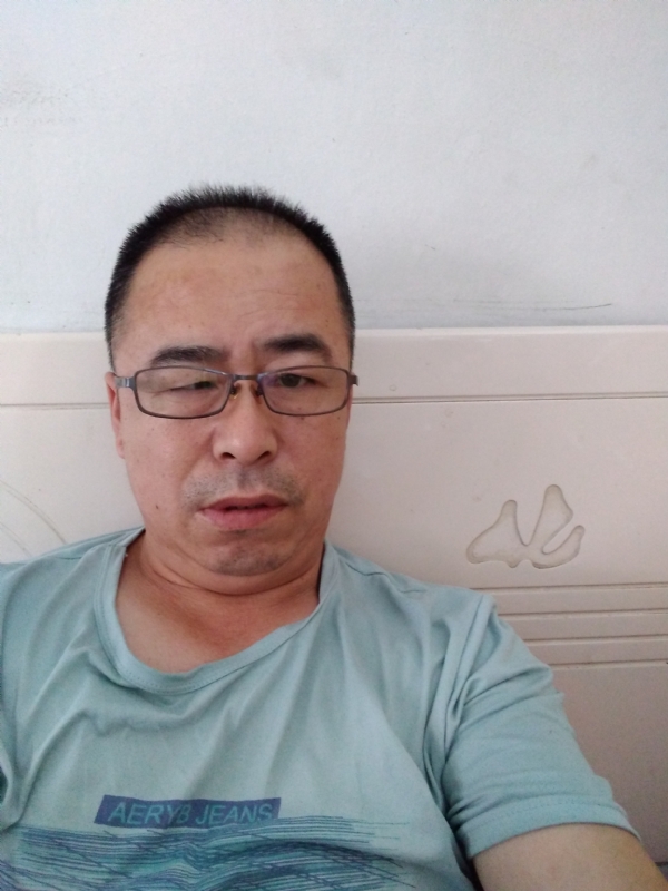 大叔的第一张照片--贵港相亲服务中心