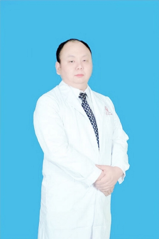 小村医的第一张照片--贵港相亲服务中心