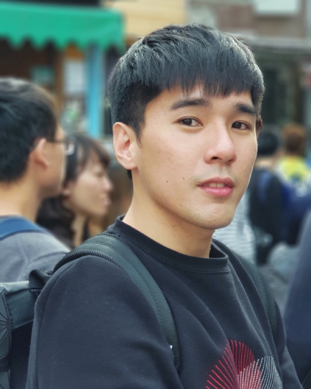 雨中孤独的第一张照片--贵港相亲服务中心