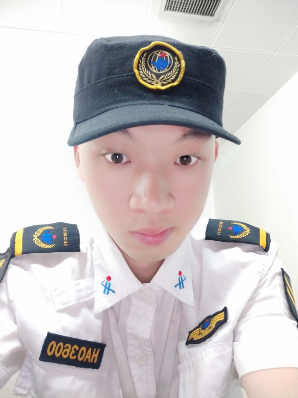 龙龙的第一张照片--贵港相亲服务中心