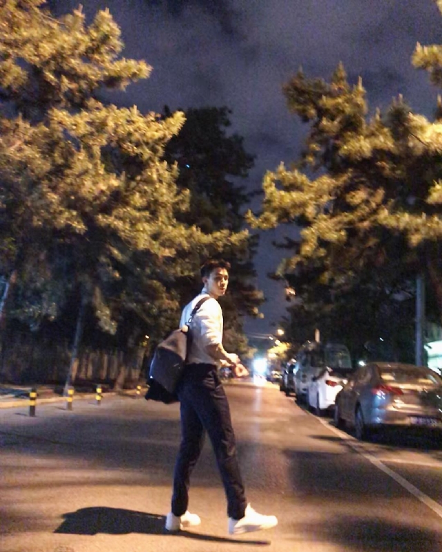 深海的第二张照片--贵港相亲服务中心