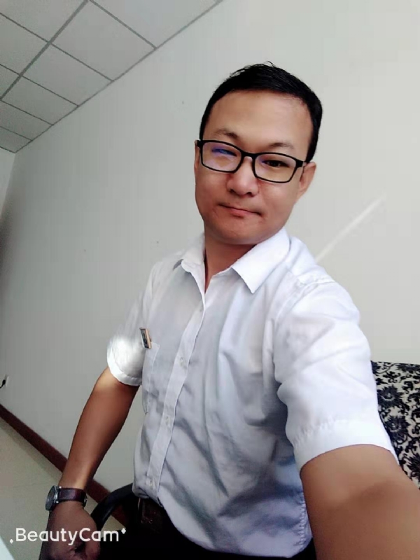 小飞的第一张照片--贵港相亲服务中心