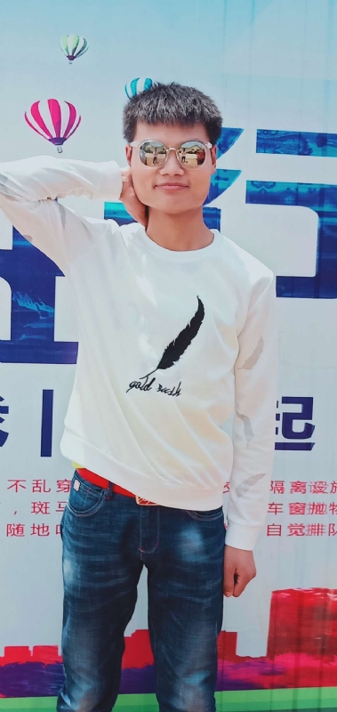 天龙～育歉的第一张照片--贵港相亲服务中心