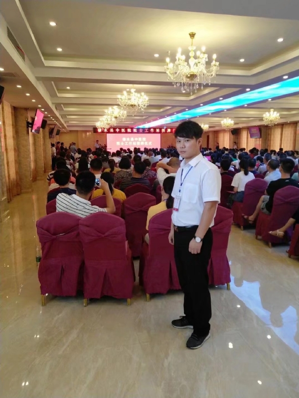 坦然的第一张照片--贵港相亲服务中心