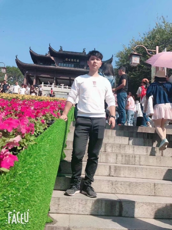 坦然的第二张照片--贵港相亲服务中心