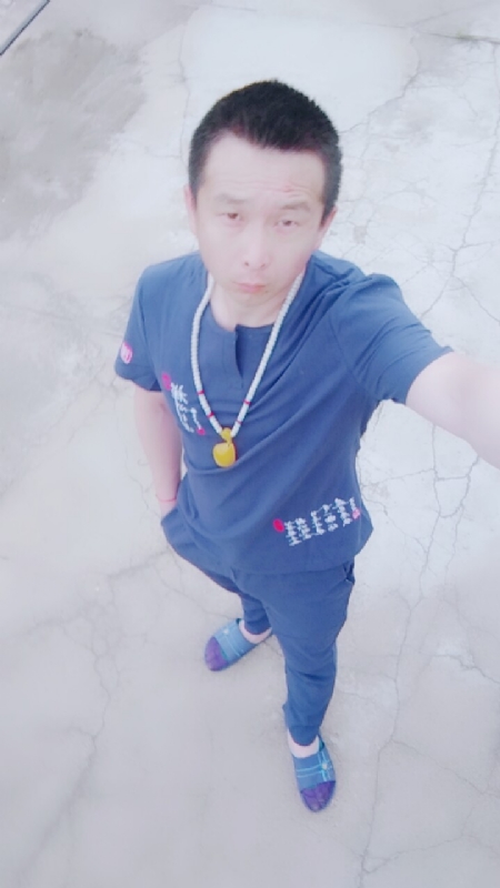 一叶之秋的第一张照片--贵港相亲服务中心