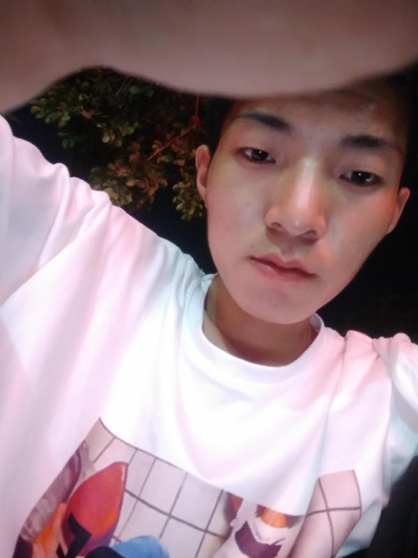 若如初见丶的第一张照片--贵港相亲服务中心