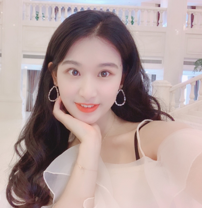 薇信zsqyaer的第一张照片--贵港相亲服务中心