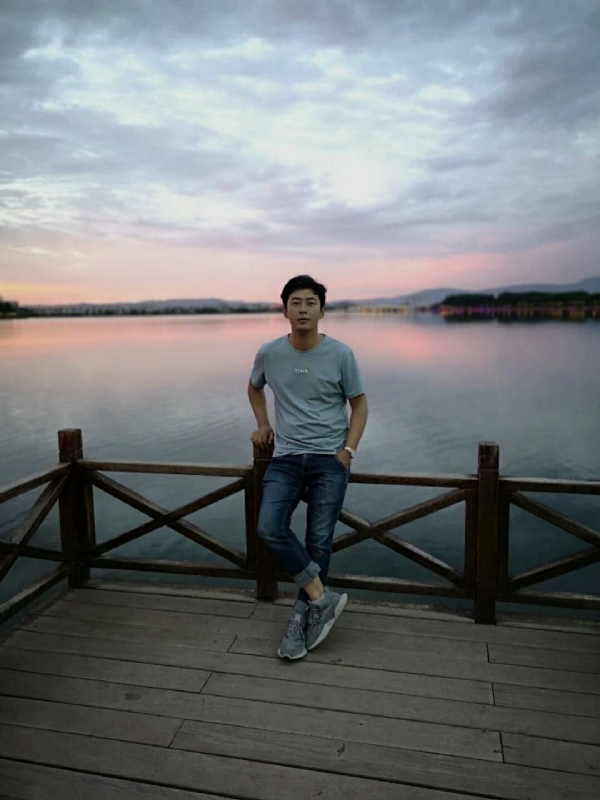 喂南墙我要撞你了的第一张照片--贵港相亲服务中心