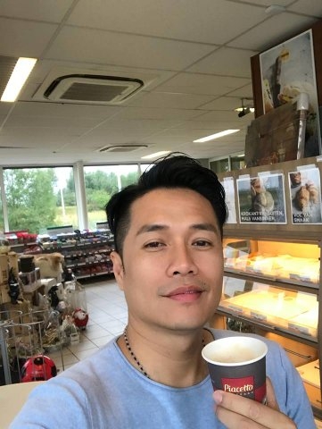 短歌的第一张照片--贵港相亲服务中心