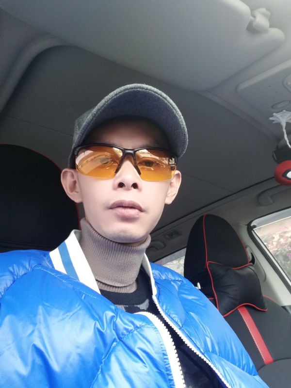 愿得一人心的第一张照片--贵港相亲服务中心