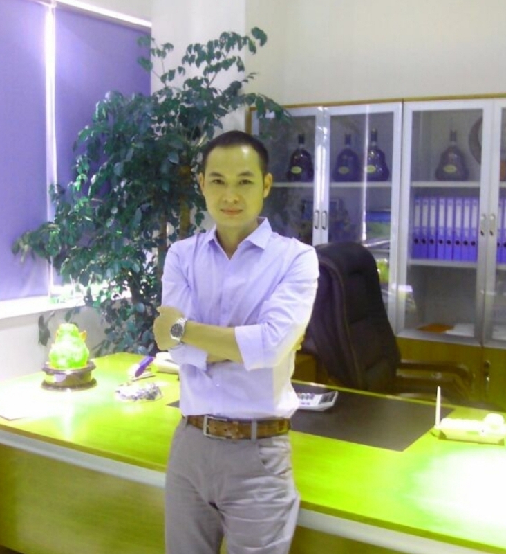 风中劲草的第一张照片--贵港相亲服务中心