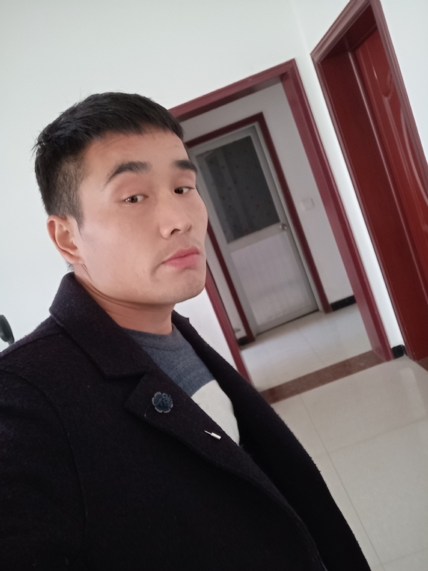 醒醒吧兄弟的第一张照片--贵港相亲服务中心