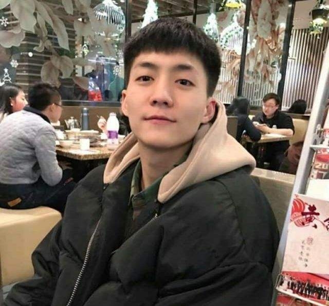 相爱的人的第一张照片--贵港相亲服务中心