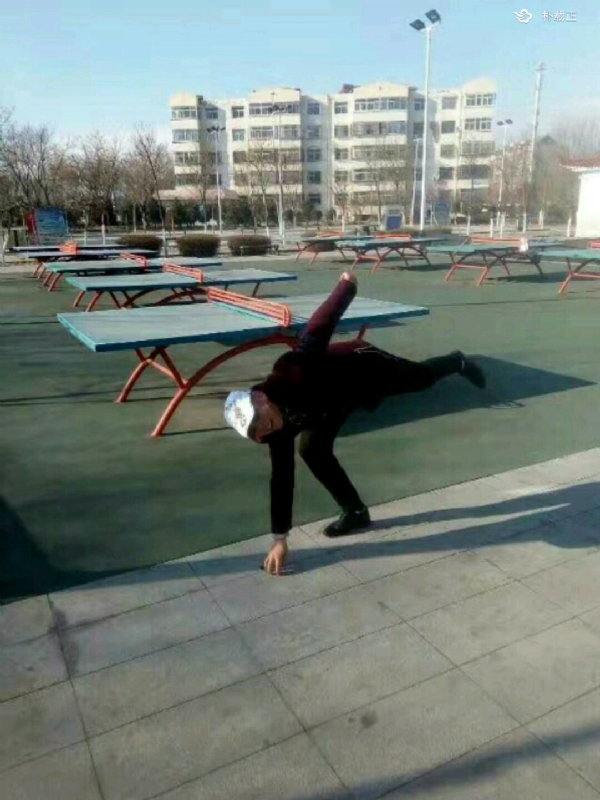 载正的第一张照片--贵港相亲服务中心