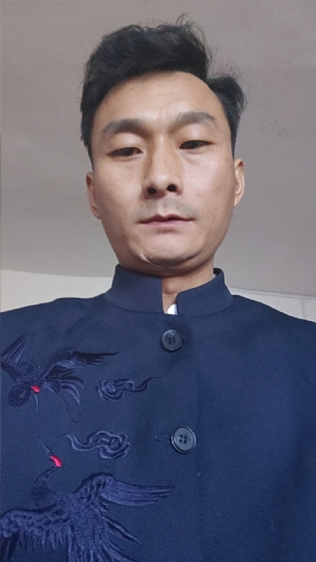 逆袭的小老鼠～龙long的第一张照片--贵港相亲服务中心