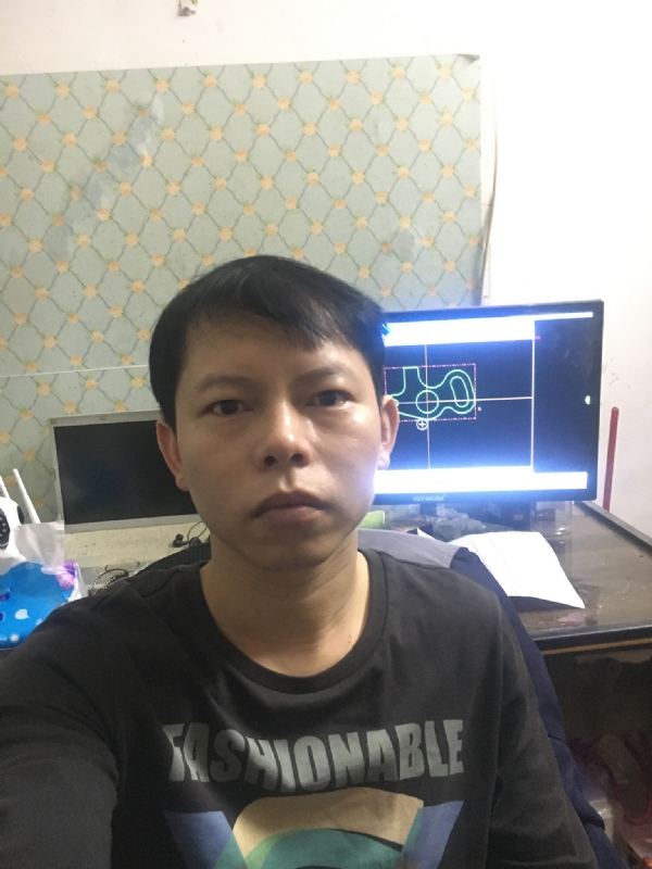 黄叶枫的第一张照片--贵港相亲服务中心