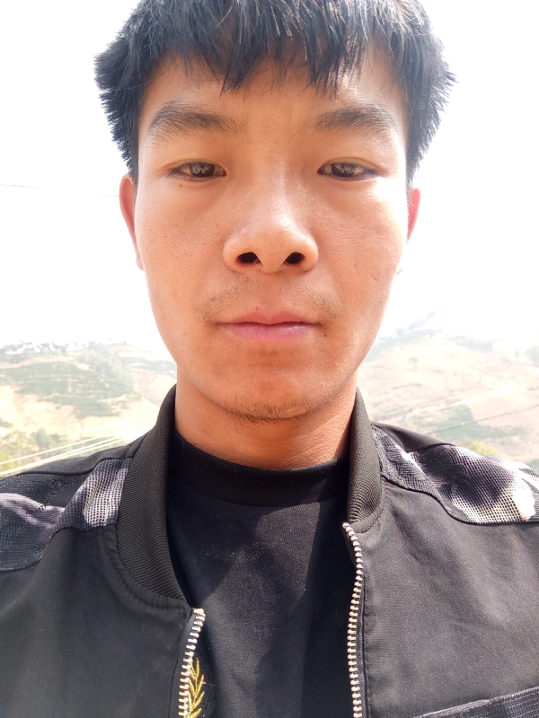 唐伟的第一张照片--贵港相亲服务中心