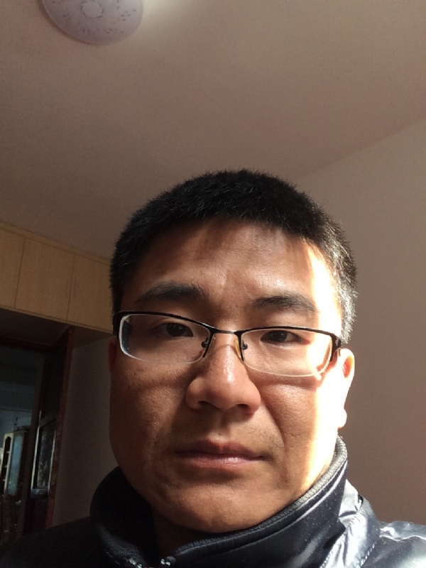 余浩浩的第一张照片--贵港相亲服务中心