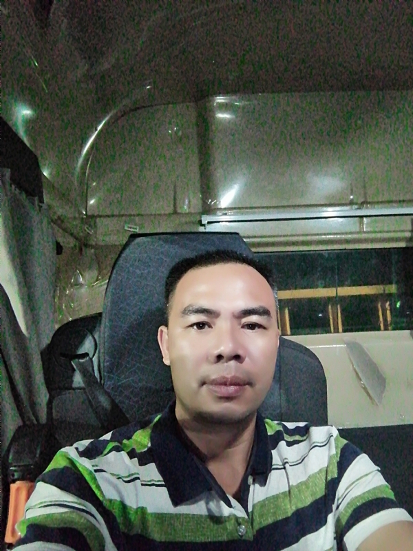 疯一般的爱恋的第一张照片--贵港相亲服务中心