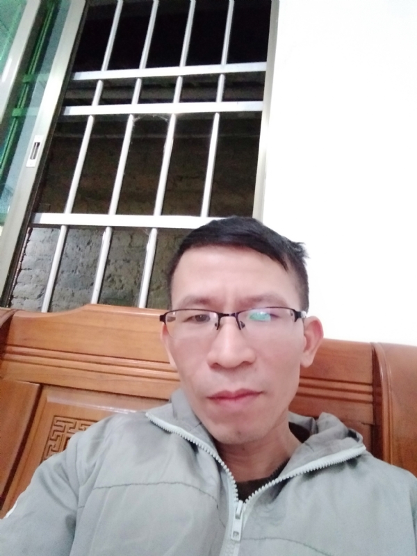 奋斗的第一张照片--贵港相亲服务中心