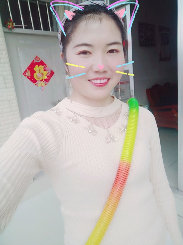 芷宁的第一张照片--贵港相亲服务中心