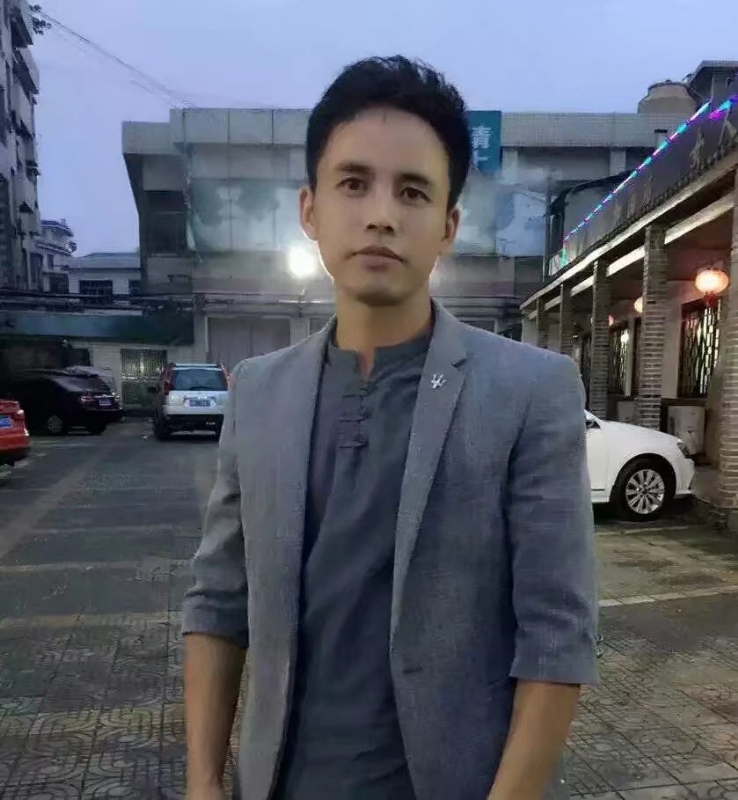 华谢的第一张照片--贵港相亲服务中心