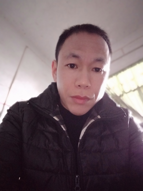 相信真爱的第一张照片--贵港相亲服务中心