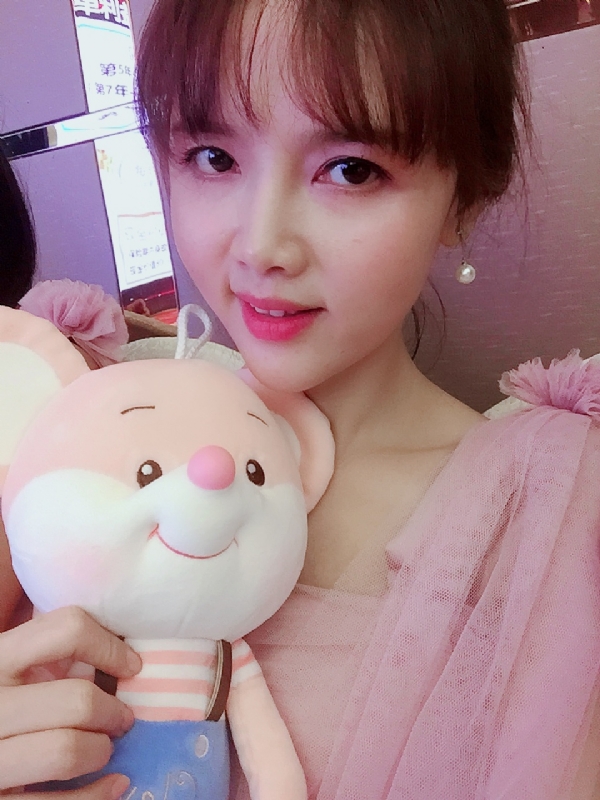 如朱砂的第一张照片--贵港相亲服务中心