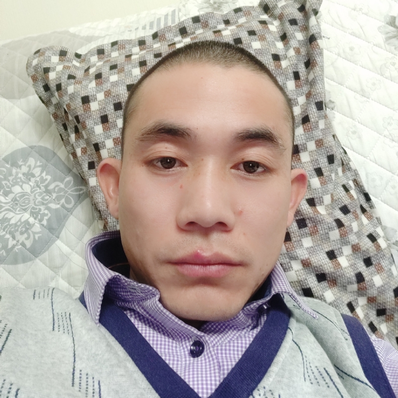 龙飞的第一张照片--贵港相亲服务中心