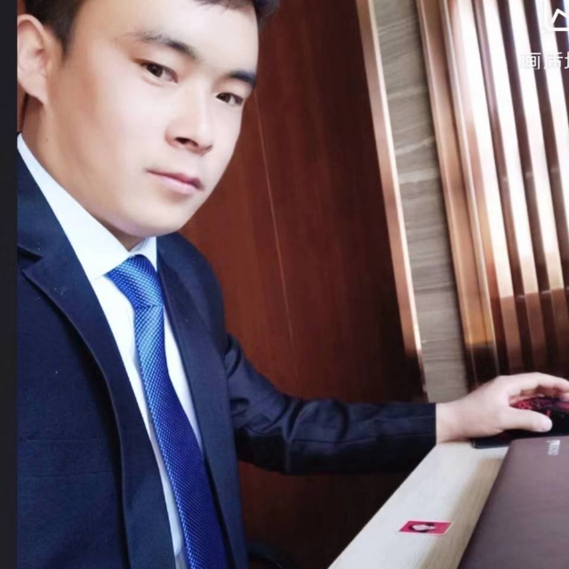 会哭的幸福的第一张照片--贵港相亲服务中心