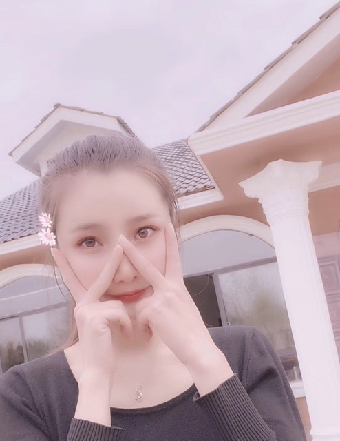 小媛的第一张照片--贵港相亲服务中心