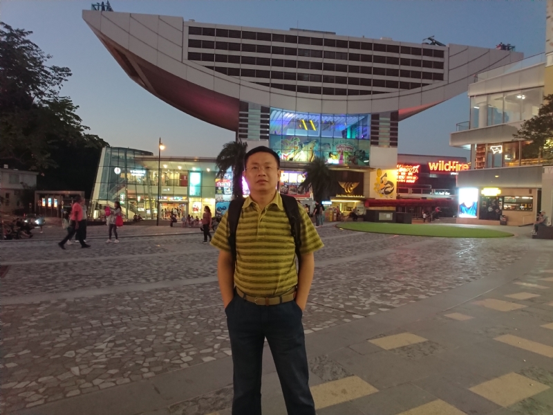 人间四月天的第一张照片--贵港相亲服务中心