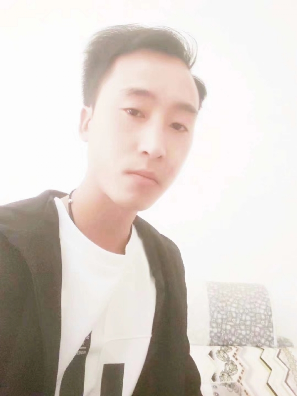 萧艺的第一张照片--贵港相亲服务中心