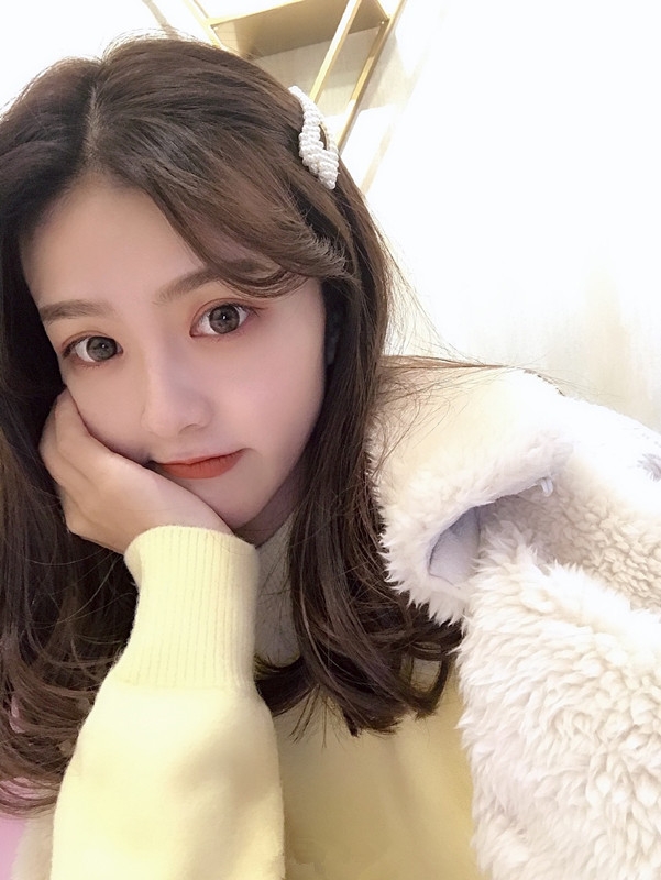 薇薇外送的第一张照片--贵港相亲服务中心