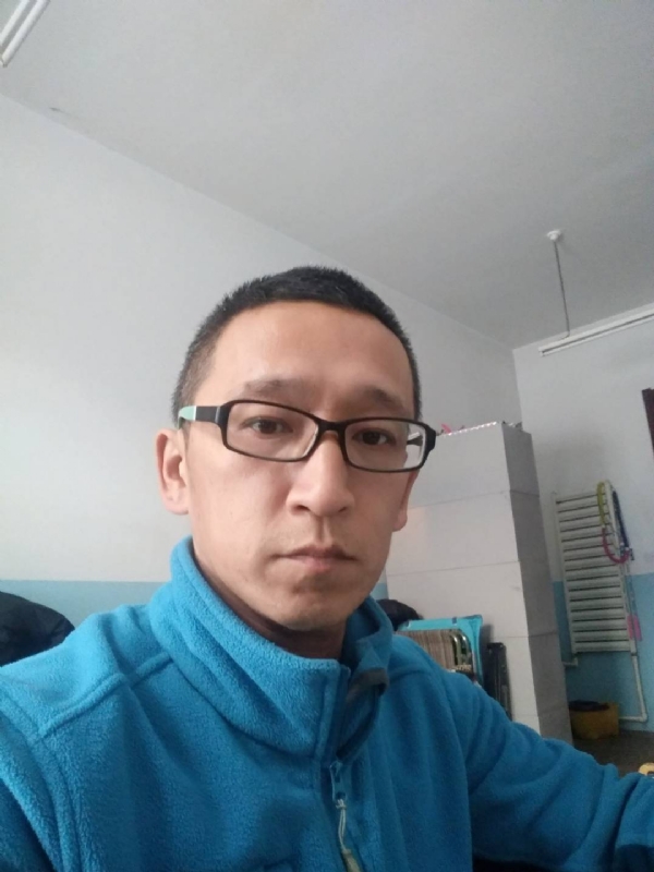 晓峰的第三张照片--贵港相亲服务中心