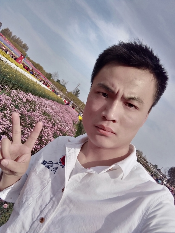 心碎无痕的第二张照片--贵港相亲服务中心