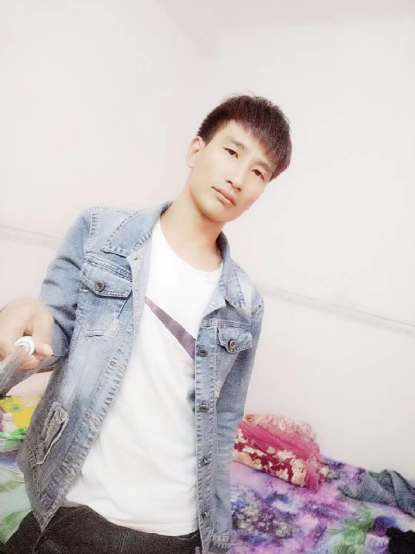 心好痛的第一张照片--贵港相亲服务中心