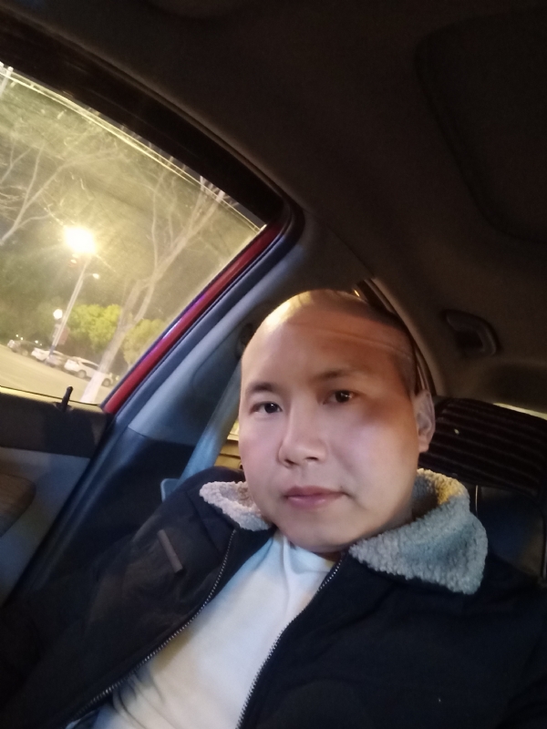 平平淡淡的第一张照片--贵港相亲服务中心