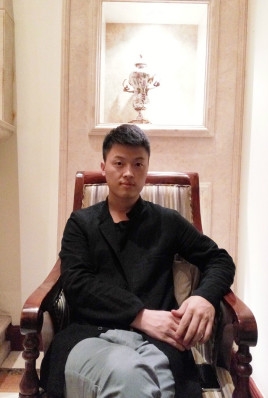 制片人杨亚林的第一张照片--贵港相亲服务中心