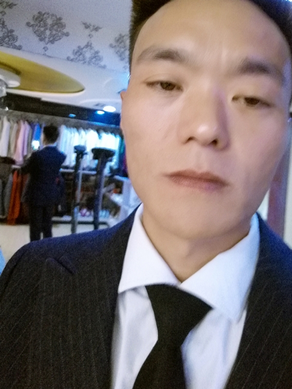 醉酒的蝴蝶的第二张照片--贵港相亲服务中心