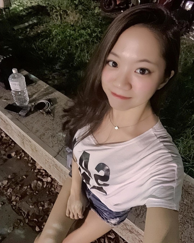 欣欣的第一张照片--贵港相亲服务中心