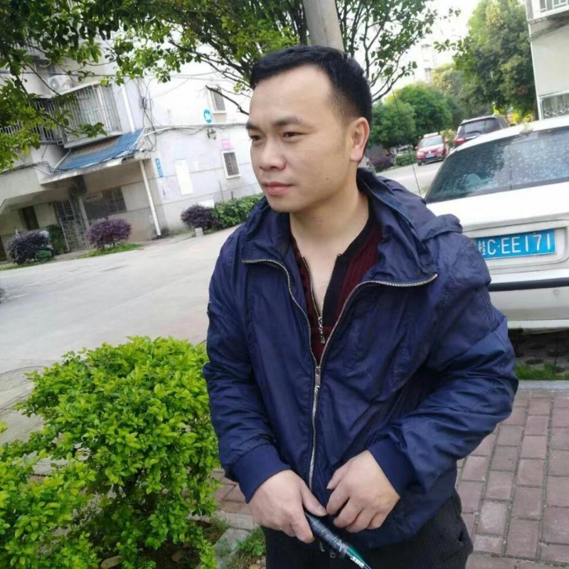 灰色足迹的第一张照片--贵港相亲服务中心