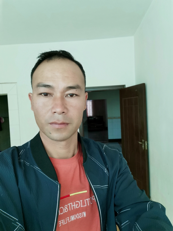 昊宇的第一张照片--贵港相亲服务中心