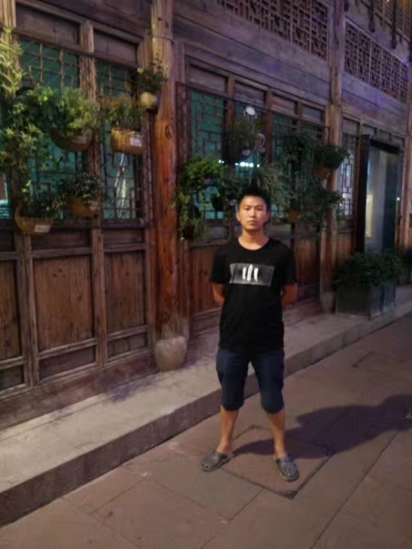 回忆的第一张照片--贵港相亲服务中心