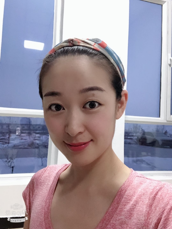 浅笑的第一张照片--贵港相亲服务中心