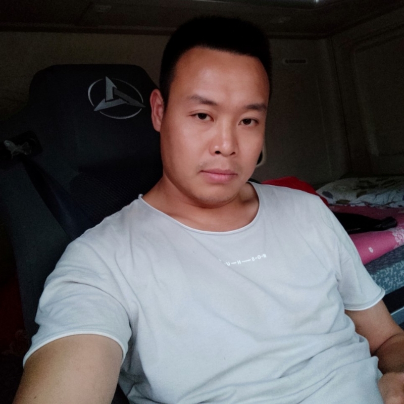 默默的第一张照片--贵港相亲服务中心