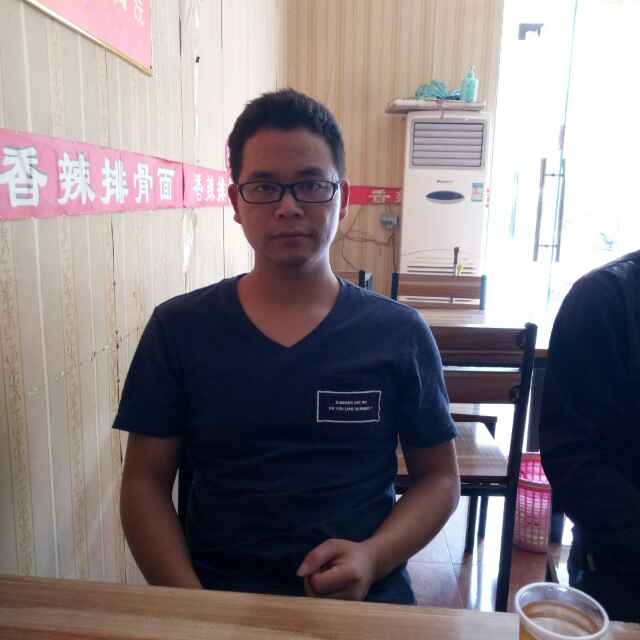 会哭的星星的第一张照片--贵港相亲服务中心